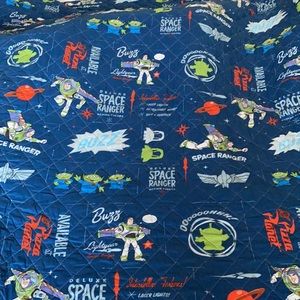 Two Toy story quilt sets 88x88 inch qty 2